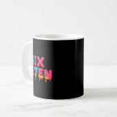 Lustiges Sechs Sieben 6 7 Meme Design Kaffeetasse (Vorderseite Links)