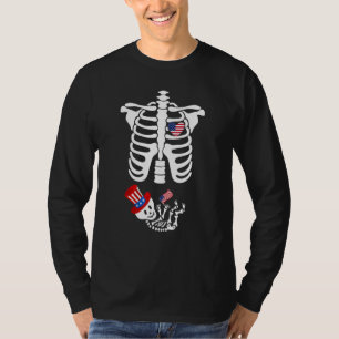 Lustiges Skelett Röntgenbild 4. Juli Mutterschaft  T-Shirt