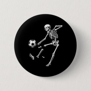 Lustiges Skelett spielt Fußball, Halloween-Fußball Button