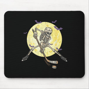 Lustiges Skelett spielt Hockey Lustiger Halloween- Mousepad