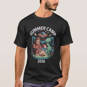 Lustiges Sommercamp 2026 Alien Bigfoot Camping Dir T-Shirt