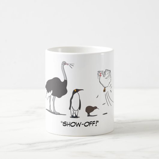 Lustiges Strauß-Pinguin-Kiwi-Fliegen-Huhn führen Kaffeetasse (Mittel)