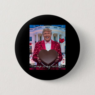 Lustiges Trump umarmendes Schokoladenherz 14. Febr Button