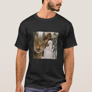 Lustiges Weihnachtskatzen-Selfie mit Bigfoot-Alien T-Shirt