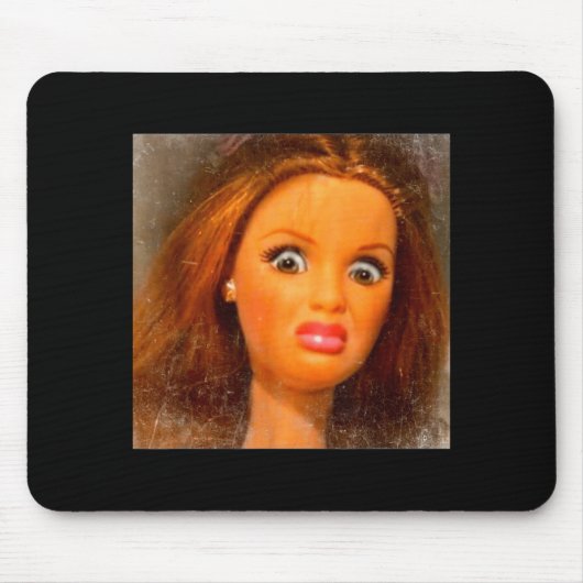 Lustiges widerliches Puppengesicht Meme  Mousepad (Vorne)