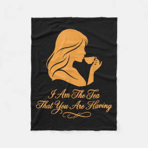 Lustiges Zitat elegante Frauen bin der Tee, der is Fleecedecke