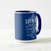 Lutherischer Pastor, von Gott und Kaffee Inspirier Tasse (VorderseiteRechts)