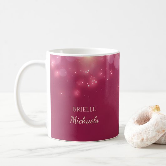 Luxe Dunkelrosa Glamour Bokeh Glitzern mit Namen Kaffeetasse (Mit Donut)