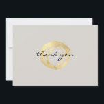 Luxe Imitate Gold Painted Circle on Tan Vielen Dan Mitteilungskarte<br><div class="desc">Auf dieser Dankeschön-Karte steht ein Bio, bemalteter Kreis aus Imitaten aus metallischem Gold. Die Rückseite der Karte wird absichtlich leer verlassen, um ausreichend Schreibraum zu bieten. Ideal für Dankeschön-Notizen, Ankündigungen oder persönliche Schreibwaren - einfach den Text "Danke" auf der Vorderseite der Karte für Ihren eigenen Gebrauch aktualisieren. Kunst und Design...</div>