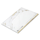 Luxe moderne Goldmarmor personalisiert Stationery Notizblock (angewinkelt)