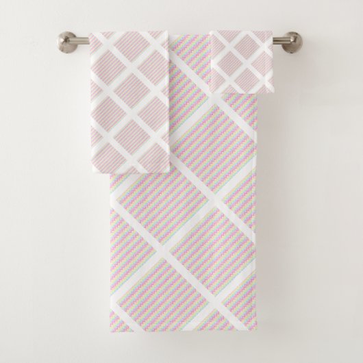 LUXE PASTEL ZICKZACK WHITE GRID BADHANDTUCH SET (Insitu)