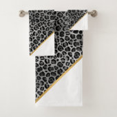LUXE WHITE GRAY LEOPARD GOLD BATH TOWEL SET (Insitu)