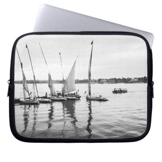 Luxor Ägypten, Feluccas im Nil Laptopschutzhülle (Vorderseite)