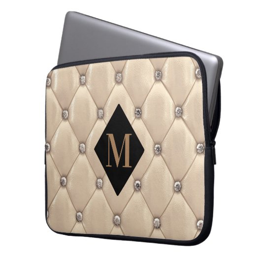 luxuriös getuftes Goldmonogramm Laptopschutzhülle (Vorderseite Links)