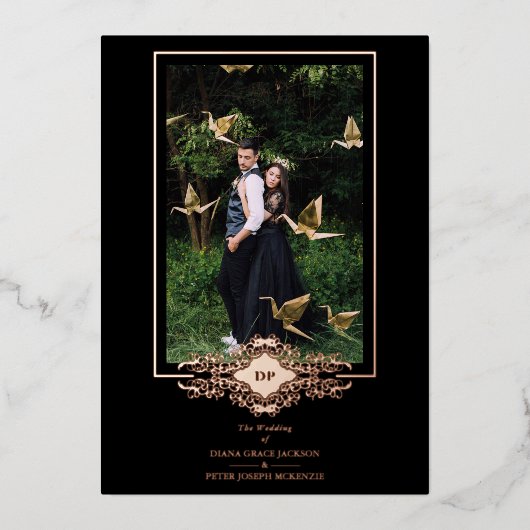 Luxuriöse Black Blüh Chic Rose Gold Folieneinladung (Vorderseite)