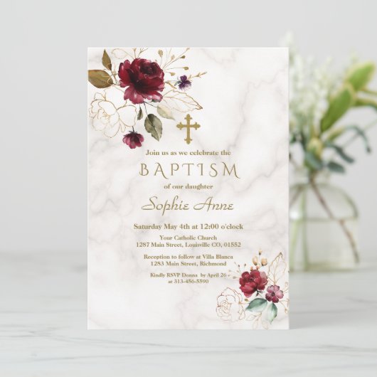 Luxuriöse Burgundy Gold Blumenkreuz Taufe Einladung (Stehend Vorderseite)