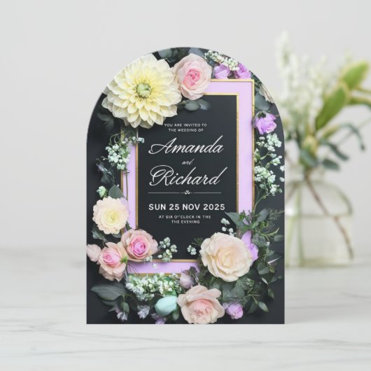 Luxuriöse Hochzeitseinladung mit elegantem Blumenm Einladung (Stehend Vorderseite)