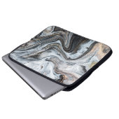 Luxuriöse Kunst im orientalischen Stil. Goldener S Laptopschutzhülle (Vorne Knopf)