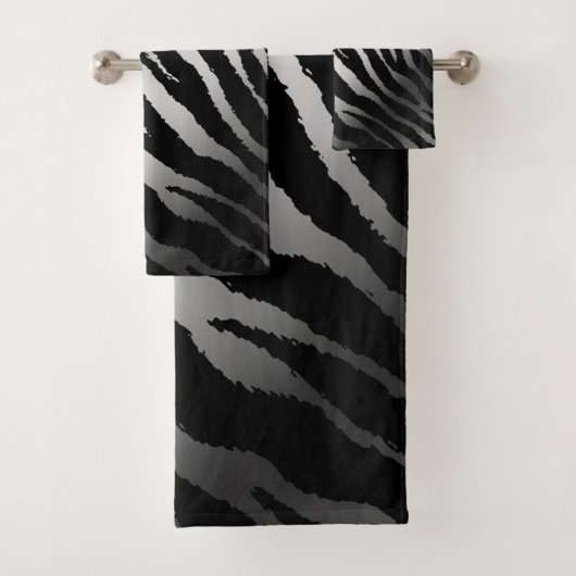 Luxuriöse moderne Zebra Silver Black Line Badhandtuch Set (Insitu)
