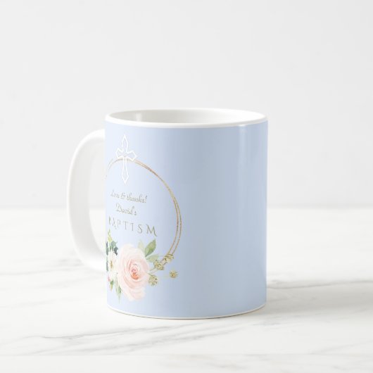 Luxuriöse Pink Blush Bloral Weiß Kreuz Taufe Kaffeetasse (Vorderseite Links)
