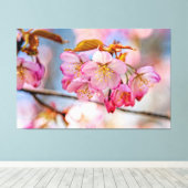 Luxuriöse Sakura Blume im Frühlingspark Leinwanddruck (Insitu (Holzboden))