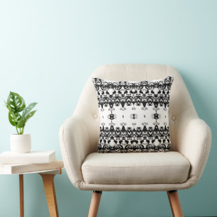 Luxuriöse schwarze Kissen mit Ornamenten