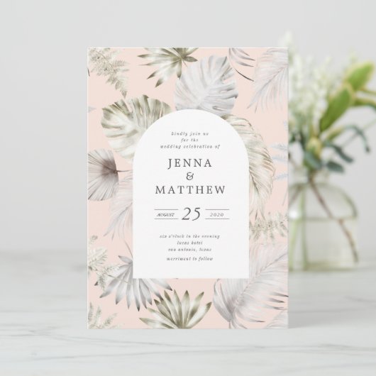 Luxuriöse Silver Tropical Foliage Wedding Einladung (Stehend Vorderseite)