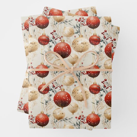 Luxuriöse Weihnachtsbaubles und Sterne in Rot und Geschenkpapier Set (Beispiel)