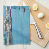 Luxuriöses Kreuzfahrtschiff, das Barcelona-Hafen Handtuch (Viertel Falte)