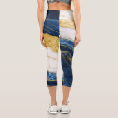 Luxuriöses Marmorschiff aus Navy Blue & Gold Leaf Capri Leggings (Rückseite)