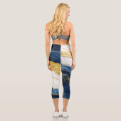 Luxuriöses Marmorschiff aus Navy Blue & Gold Leaf Capri Leggings (Rückseite)