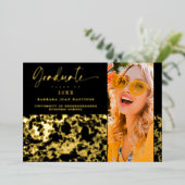 Luxuriöses Modern Golden Elegantes Grunge Foto Folieneinladung (Stehend vorne)