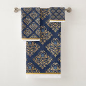 LUXURIÖSES NAVY GOLD TRIM HAMPTON TOWEL SET (Insitu)