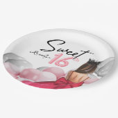 Luxuriöses Sweet 16 Rose Rosa Weißer Balloons Pappteller (Schrägansicht)