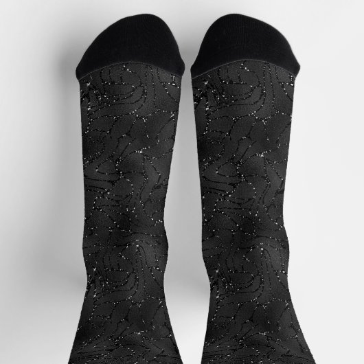 Luxury Black Monochromatic Glam Background Socken (Oben)