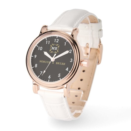 Luxury brow Monogram couple name Armbanduhr (Winkel)