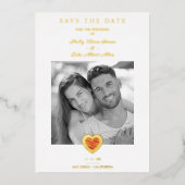 Luxury Chic Red & Gold Heart Photo Couple Wedding Folieneinladung (Vorderseite)