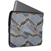 Luxury Dark Gray Marble Texture with Gold Veins Laptopschutzhülle (Vorne Rechts)