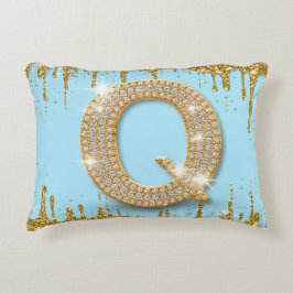 Luxury Diamond Letter Q on Gold Glitter Background Dekokissen