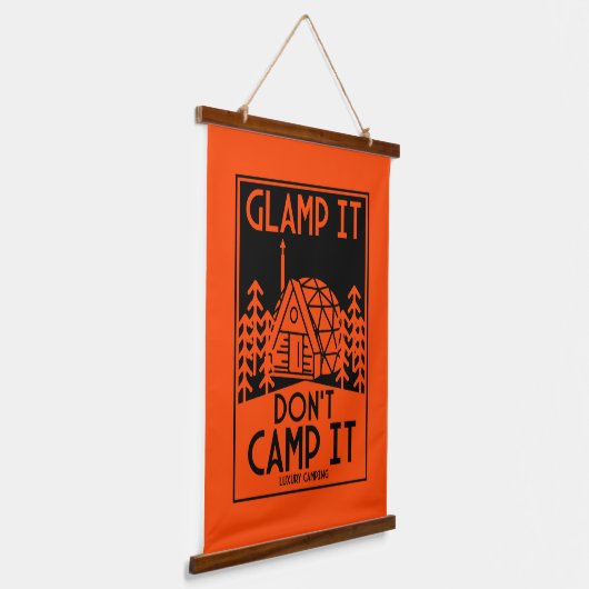 Luxury Glamping Wandteppich Mit Holzrahmen (Gewinkelt)