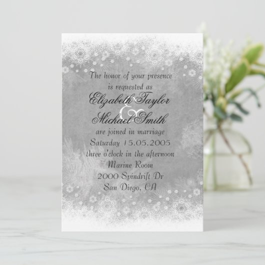 Luxury Gray Frosty Snowflake Winter Wedite Einladu Einladung (Stehend Vorderseite)