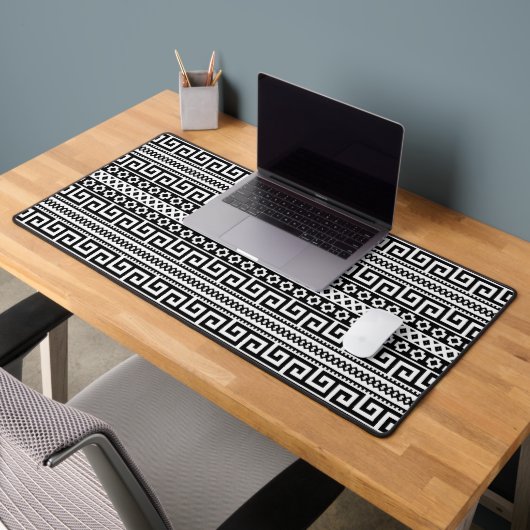 Luxury Monochrome Ancient Greek Aztec Maze Linear Schreibtischunterlage (Büro 2)