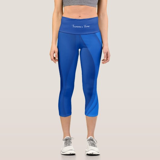 Luxury Soft Blue Wave Capri Leggings (Vorderseite)