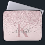 Luxus Blush Rose Gold Glitzer Script Mit Monogramm Laptopschutzhülle<br><div class="desc">Luxuriöse, elegante, moderne, Girly Imitate Rose Gold Glitzer Diamant Konfetti maßgeschneiderte personalisierte mit Monogramm Laptop-Hülle auf rot rosa. Mit einem Imitat glitzern, Glam, rot rosa Rosa Gold Glitzer und weiße Diamanten Konfetti. Hübsche Vorname-Vorlage in kursiv handgeschriebenem Kalligrafie-Schriftart-Skript mit Swashes. Fügen Sie Ihren Namen und Monogramm zuerst hinzu. Bitte beachten Sie:...</div>