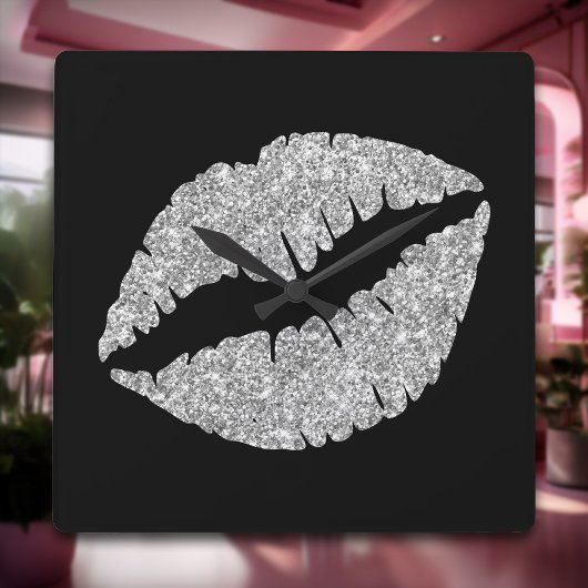 Luxus Silver Glitzer Lipstick auf Schwarz Quadratische Wanduhr