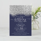 Luxus Silver Navy Glitzer Confetti Birthday Einladung (Stehend Vorderseite)