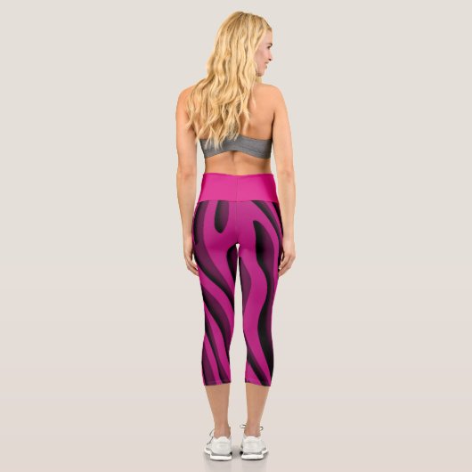 Luxus Soft Pink 3D Zebra Wave Capri Leggings (Rückseite)