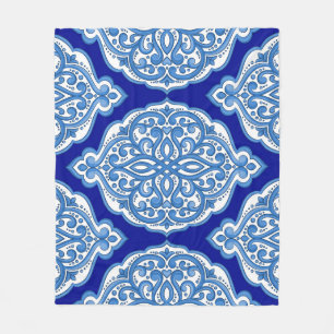 Luxus weiß-blau, türkisches Ornament. Fleecedecke