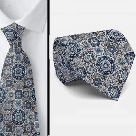 Luxusgeschäftsmann mit weltgewandtem Stil | Blaue Krawatte