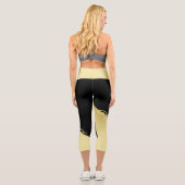 Luxusgold dekoriert auf Gold & Schwarz, Monogram, Capri Leggings (Rückseite)